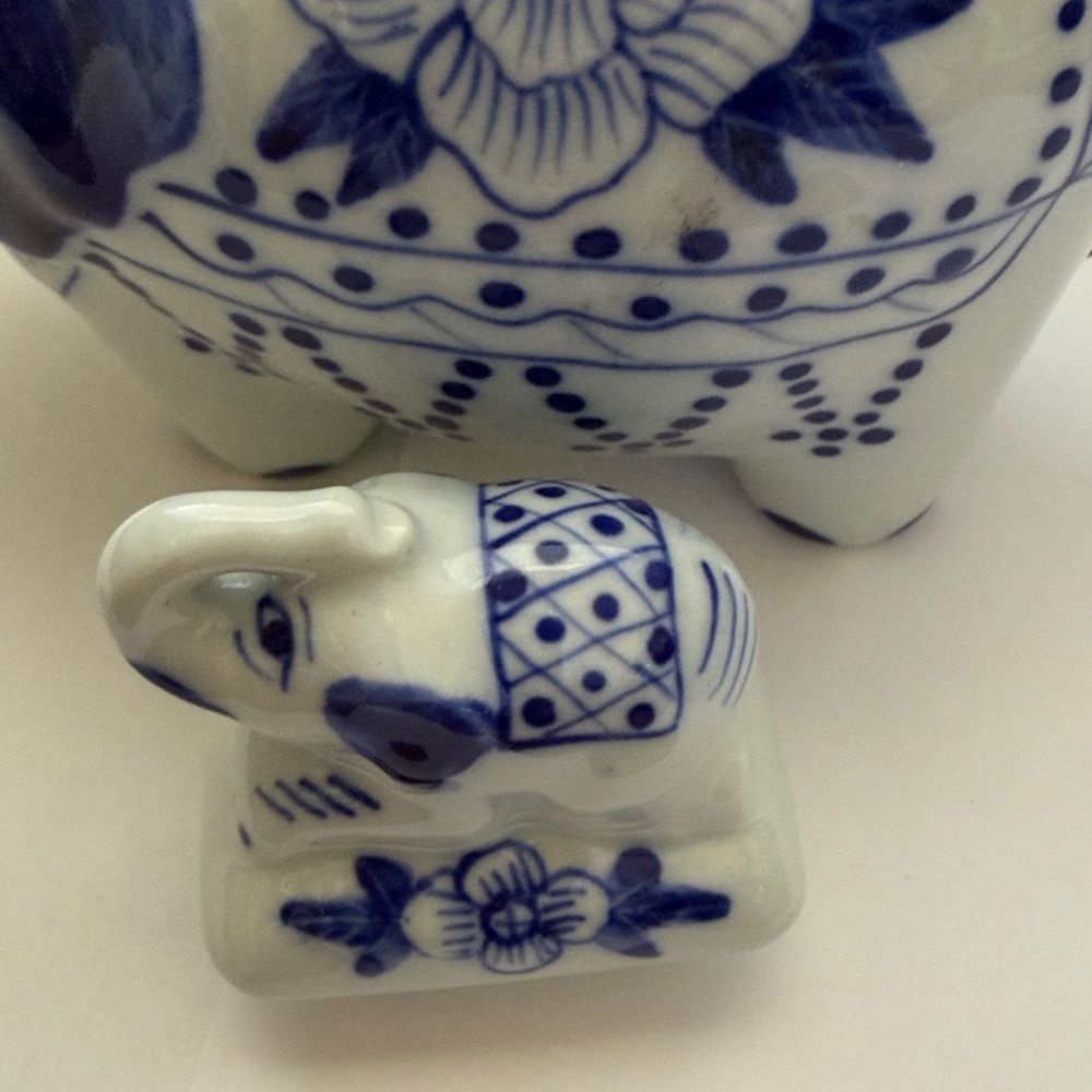 Bombay Elephant Tea Pot - Picture 5 of 9